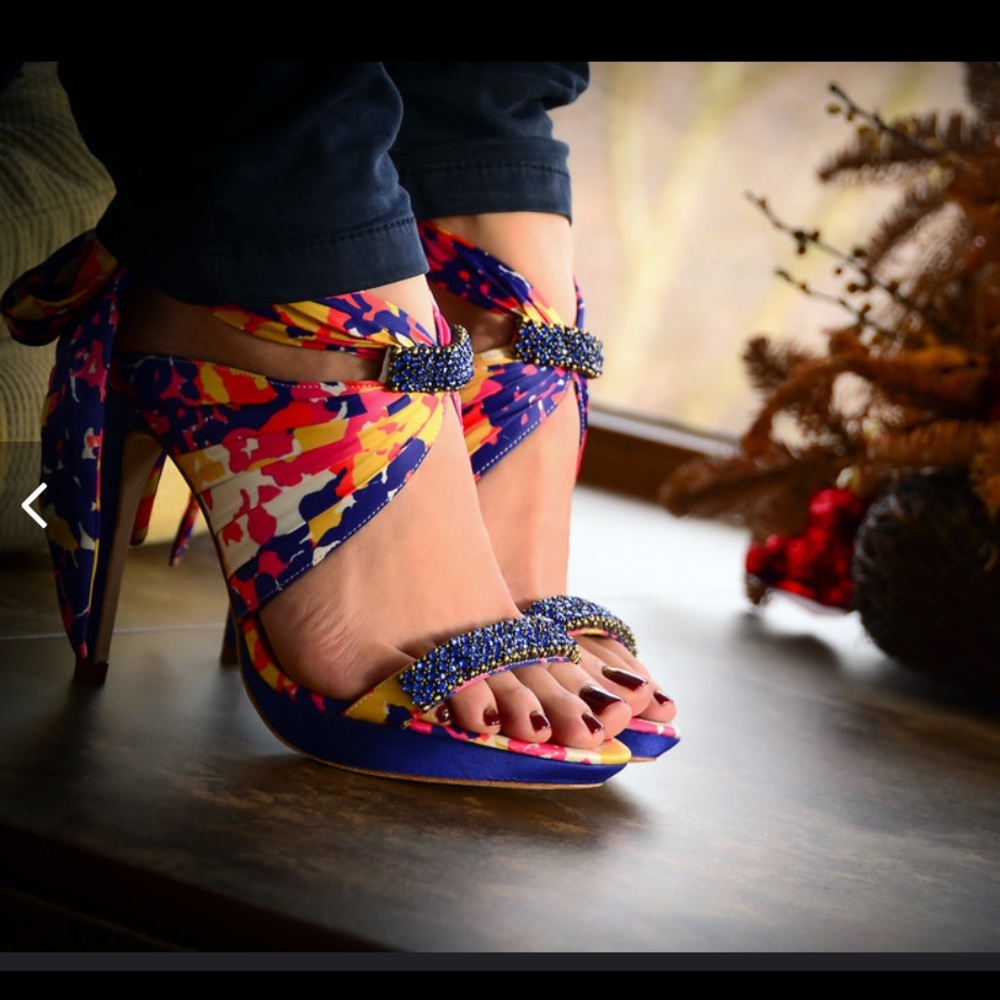 Roberta di Camerino Blue Floral stoned straps heel’s sandals 36